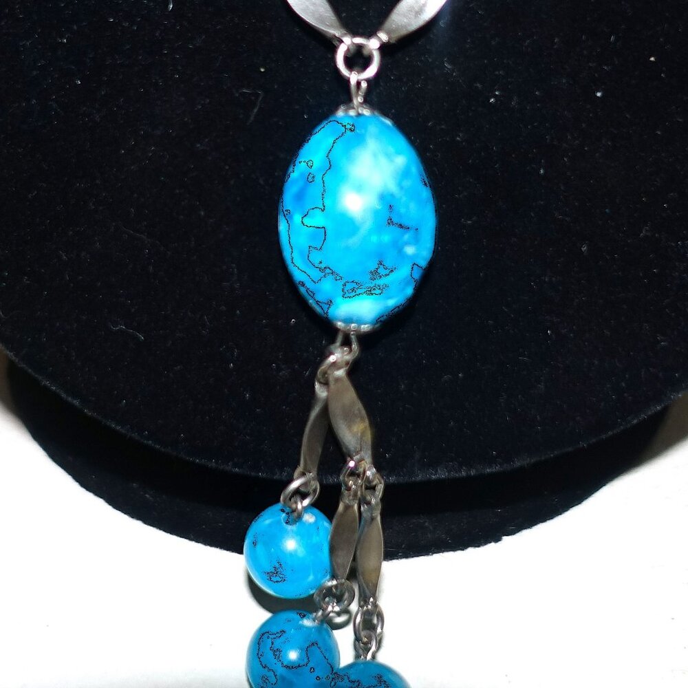 Silver tone Blue Bobble Bead Necklace 16" - Picture 4 of 5